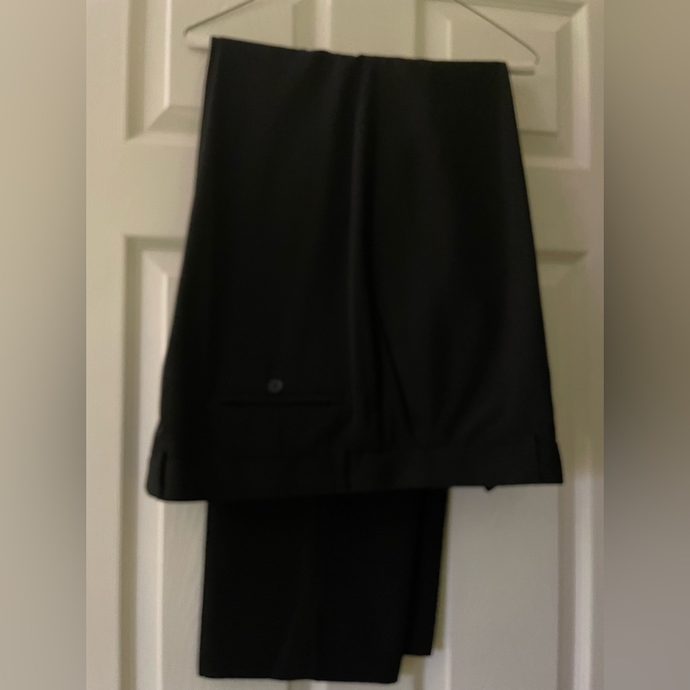 Roger David Men’s black suit pants